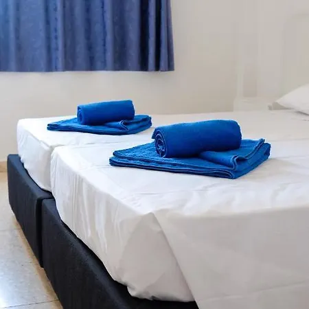 Amore Apts Hotell Paralimni