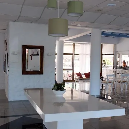Amore Apts Hotell Paralimni