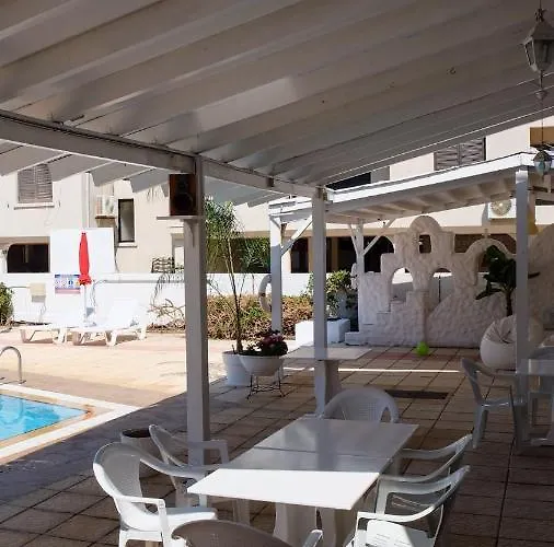 Amore Apts باراليمني