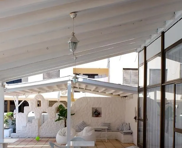 فندق Amore Apts 3*