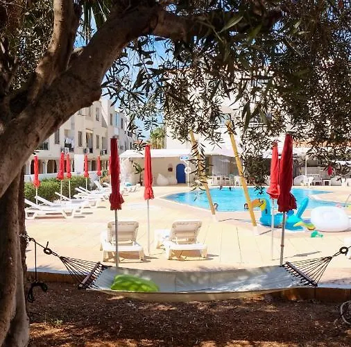 Amore Apts باراليمني